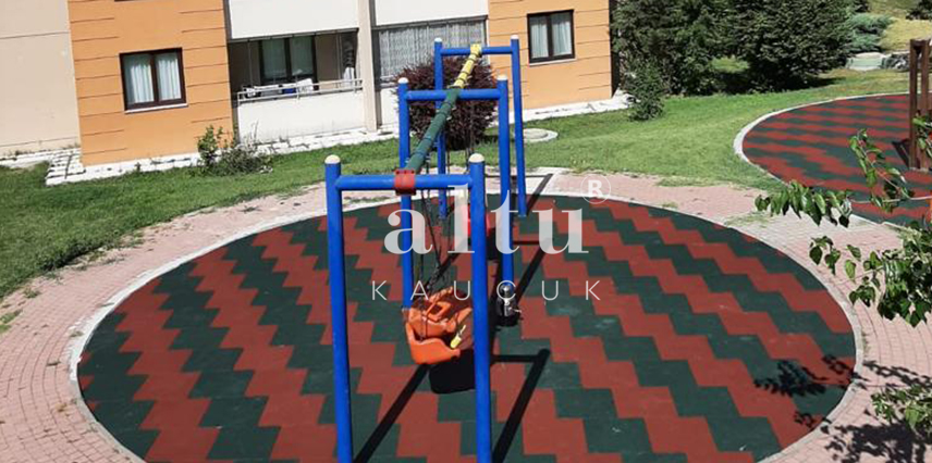 BETONA DÖŞENEN KAUÇUK KARO ZEMİN KAPLAMASI
