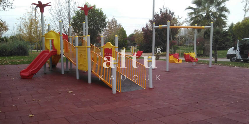 BETONA DÖŞENEN KAUÇUK KARO ZEMİN KAPLAMASI